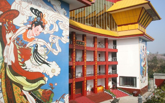 西安市鳳棲山北區(qū)電話？怎么坐車