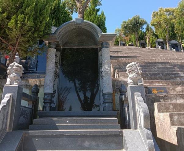 西安市灞橋區(qū)毛東村漢陵墓園怎么樣？